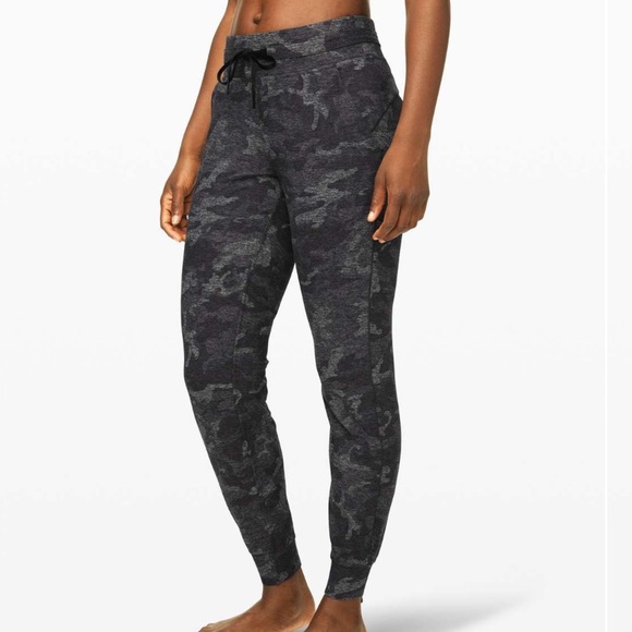 LULULEMON Ready To Run Rulu Jogger Size 2 - Picture 2 of 6